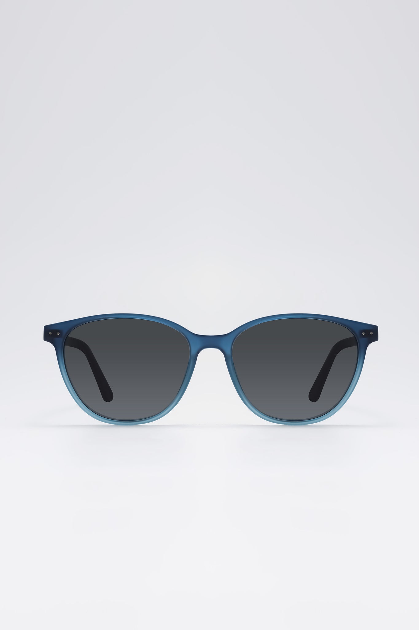 Fangyan | Cat-Eye Round Clear Blue Sunglasses