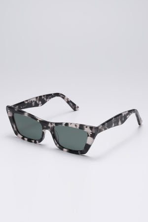 Fangyan | Cat-Eye Rectangular Black Sunglasses
