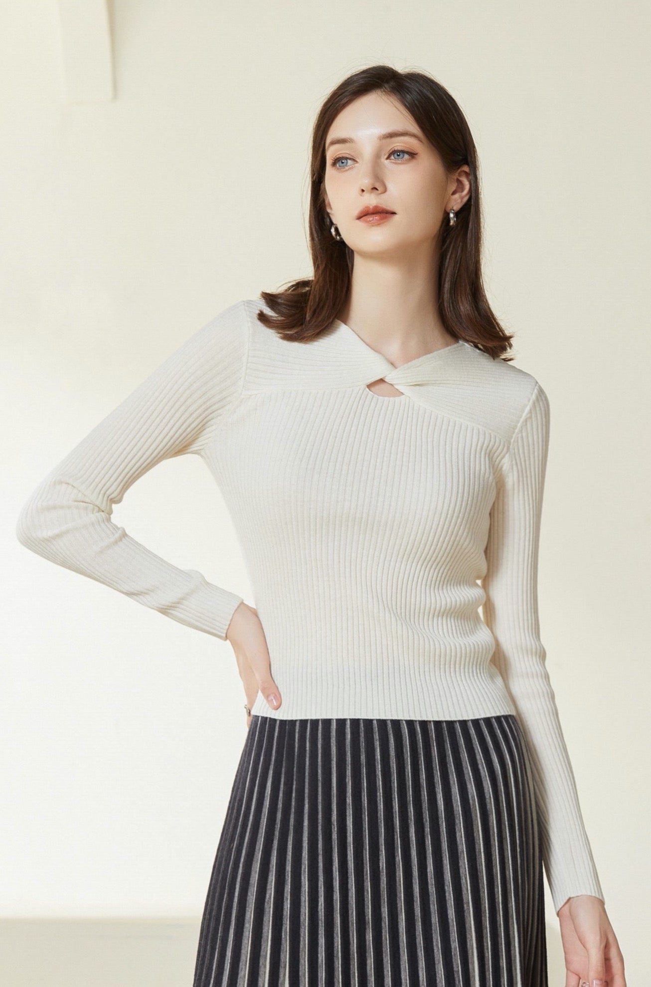 Sylphide | Dinah White Cut Out Wool Sweater