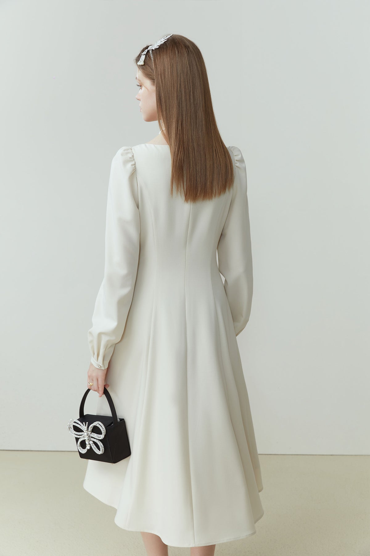 Fansilanen | Lotus White Twisted Midi Dress