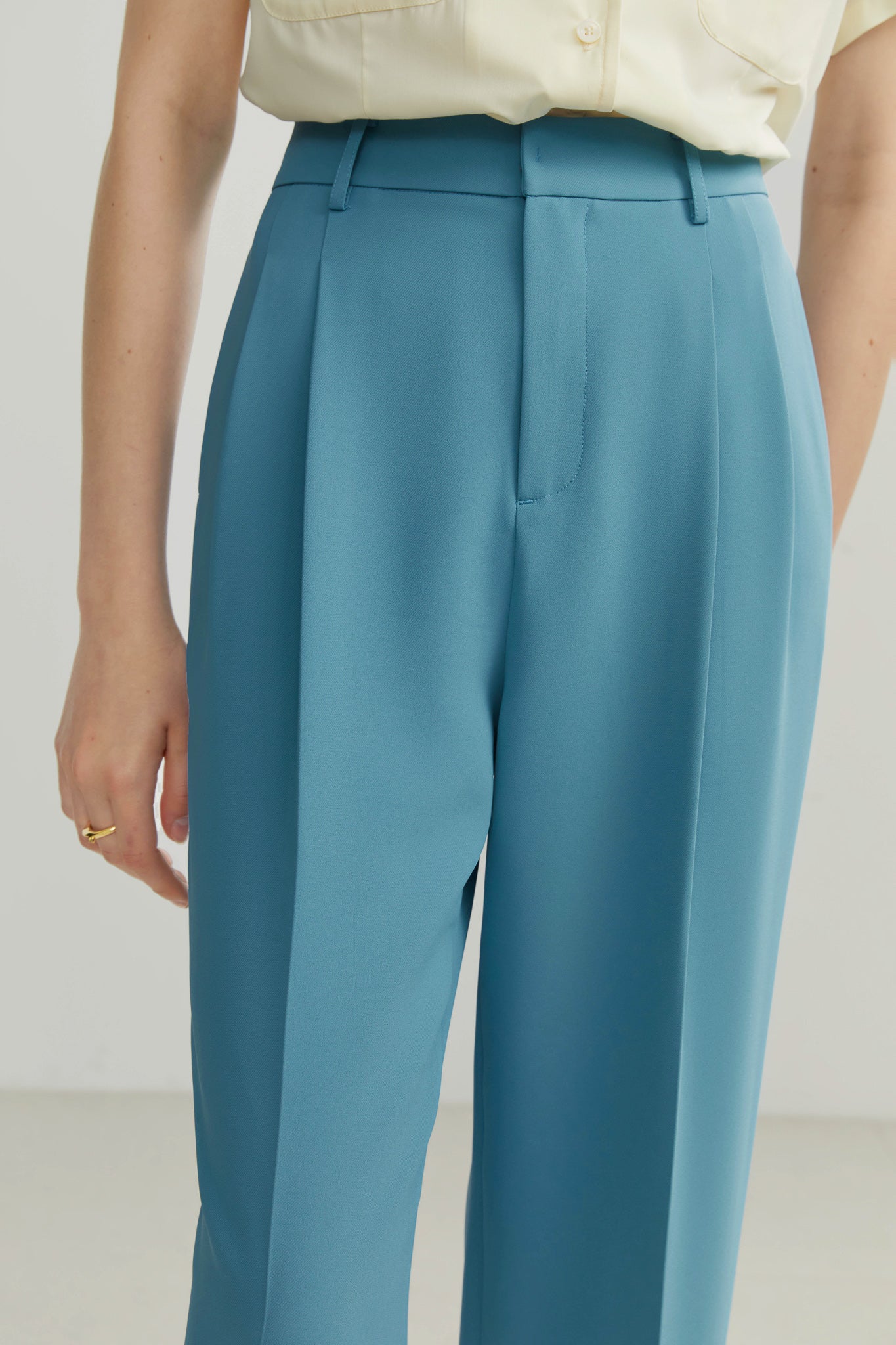 Fansilanen | Priya Blue Cropped Pants