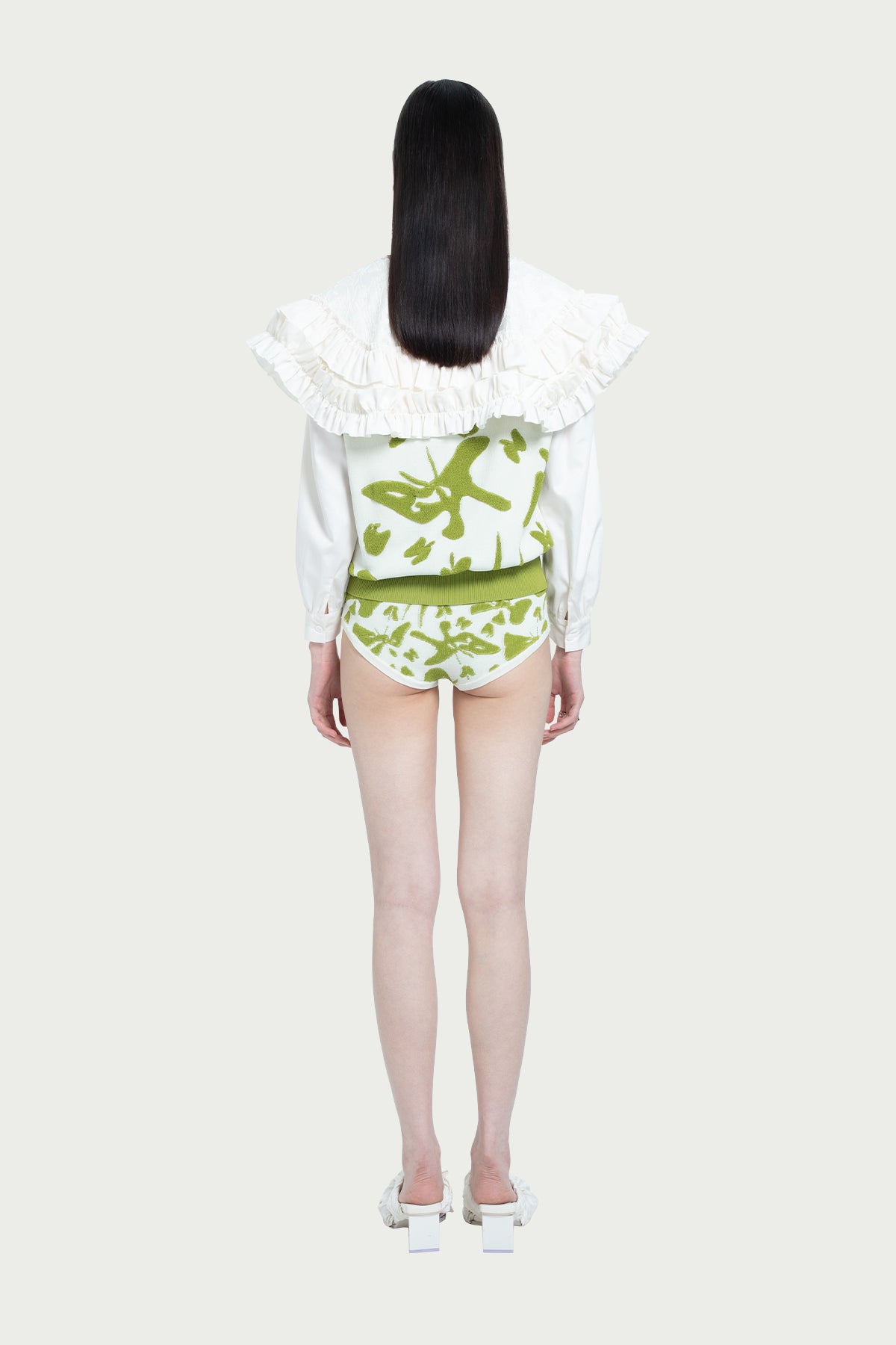 ZI II CI IEN | Lotus Embroidery Ruffle Shirt