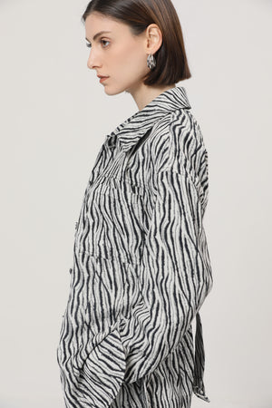 LINDONG | Zebra-Stripe Oversized Shirt