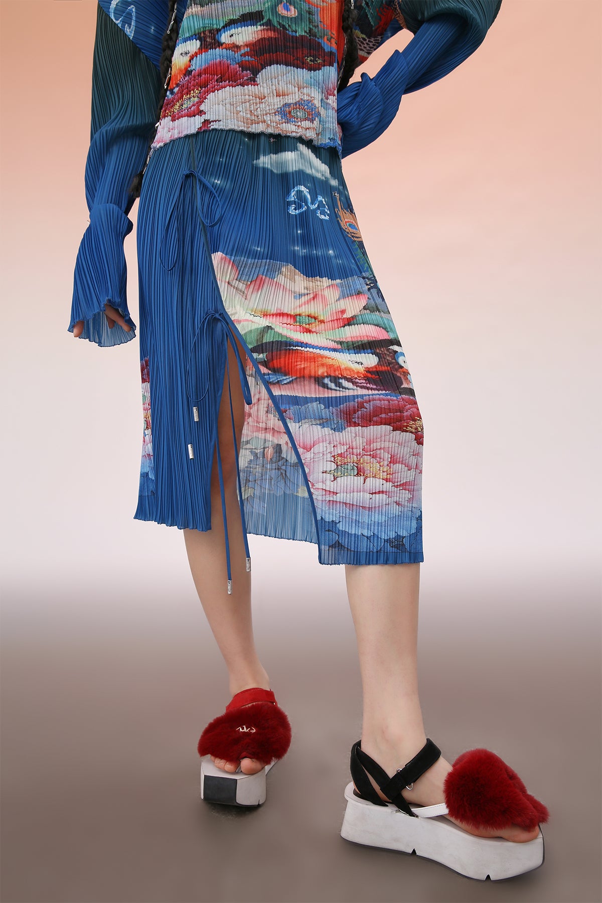 Mukzin | Phoenix Peony Printed Pleated Skirt