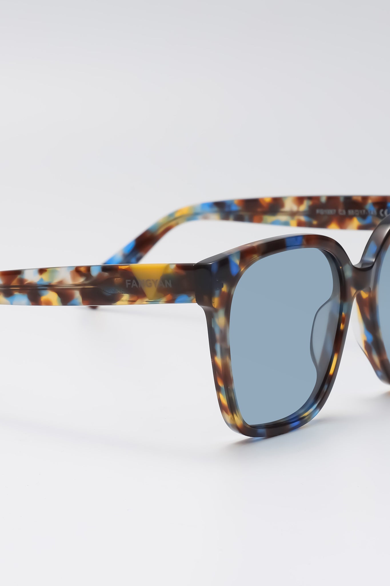 Fangyan | Rectangular Tortoiseshell Blue Sunglasses