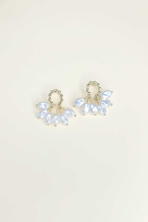 White Freshwater Pearl Teardrops Stud Earrings